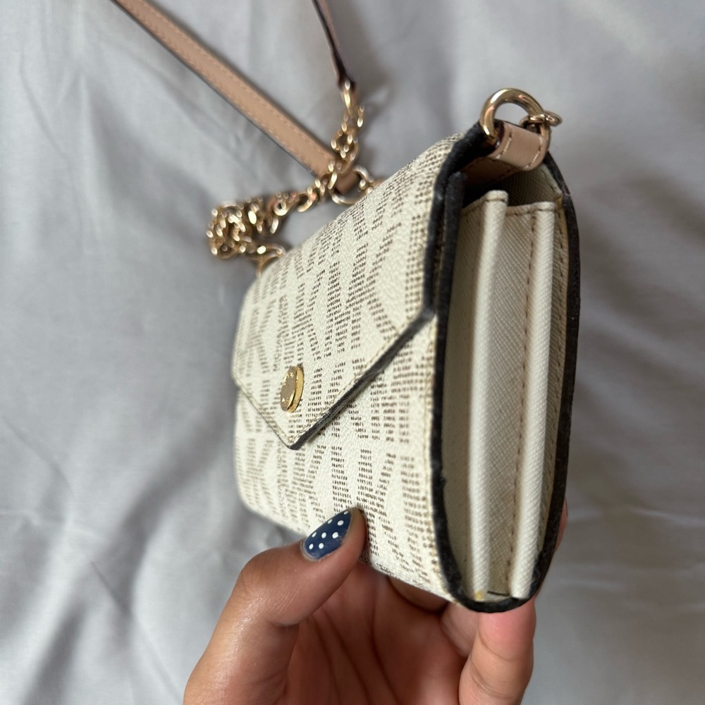 Michael Kors Jet Set Logo Crossbody Wallet Bag – Vanilla / Acorn - Picture 5 of 6